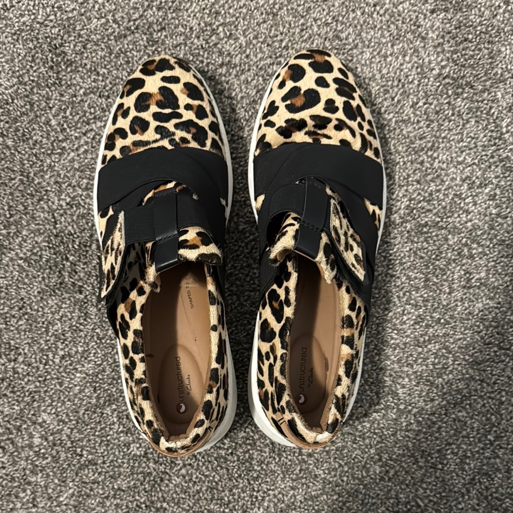 Clarks Brown and Black Sneakers with Elastic Straps